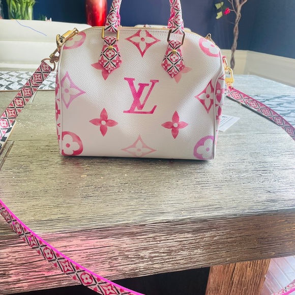 Meet your Posher, Jami - Picture 1 of 7